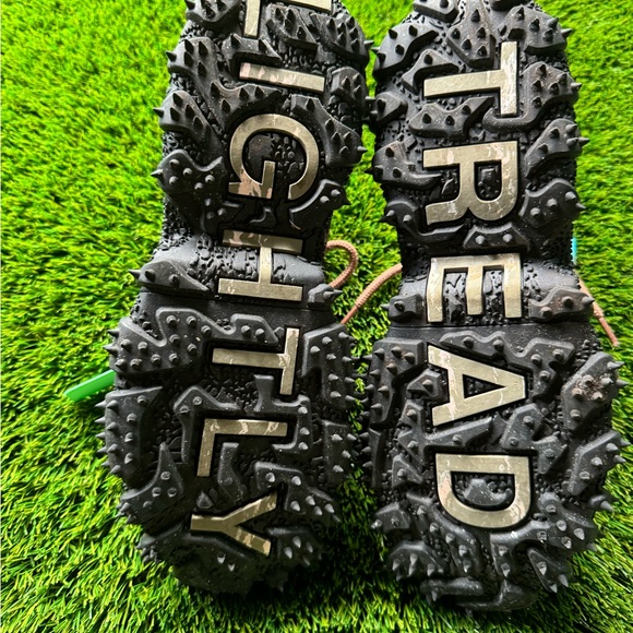 Nike Off White Terra - Picture 9 of 9